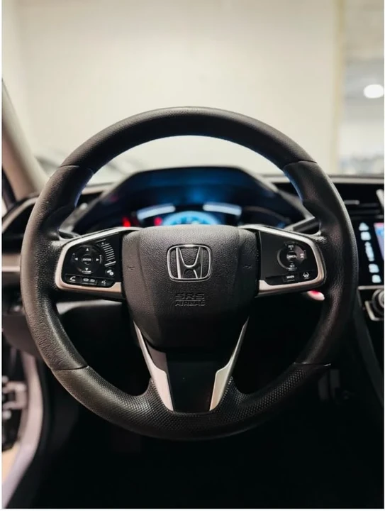 2017 Honda Civic 10th Gen - Image 9 of 14