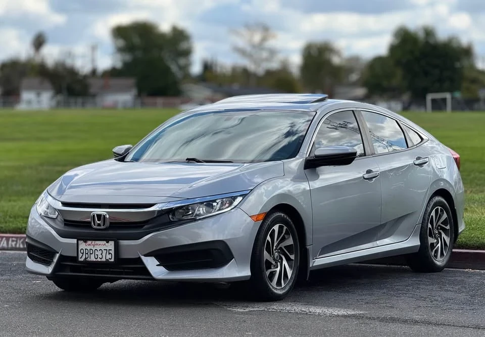 2017 Honda Civic 10th Gen - Image 5 of 20