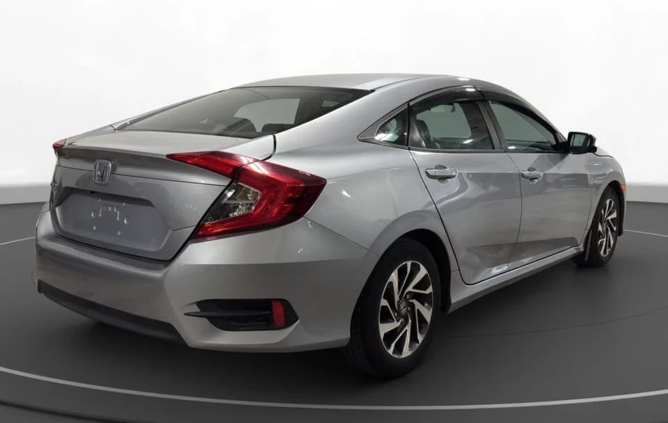 2017 Honda Civic 10th Gen - Image 7 of 14