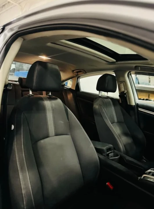 2017 Honda Civic 10th Gen - Image 13 of 14