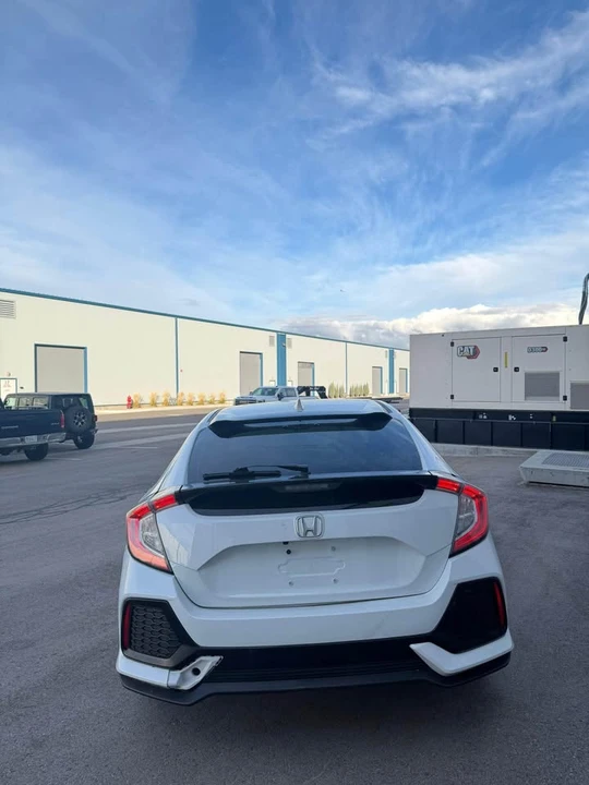 2017 Honda Civic 10th Gen - Image 7 of 11