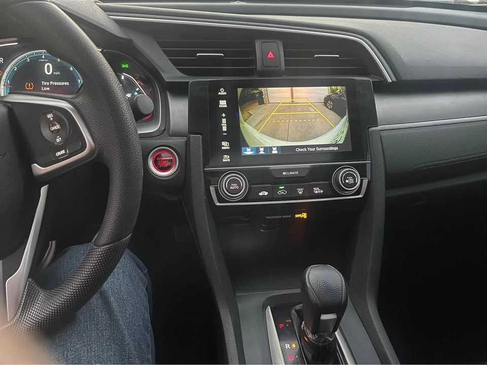 2017 Honda Civic 10th Gen - Image 7 of 10