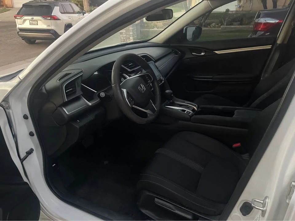 2017 Honda Civic 10th Gen - Image 8 of 10