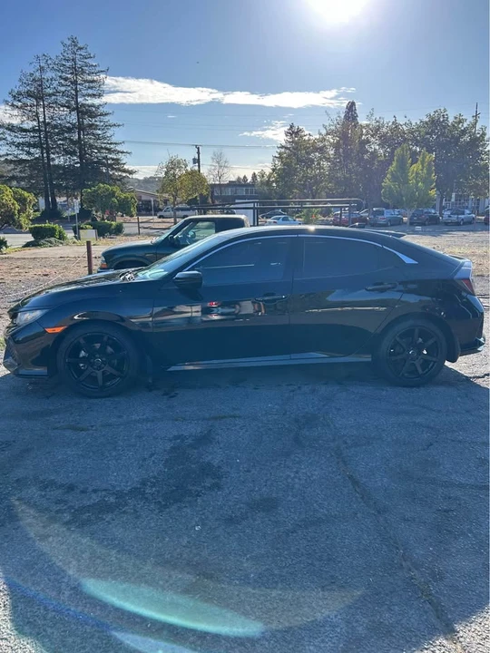 2017 Honda Civic 10th Gen - Image 4 of 6