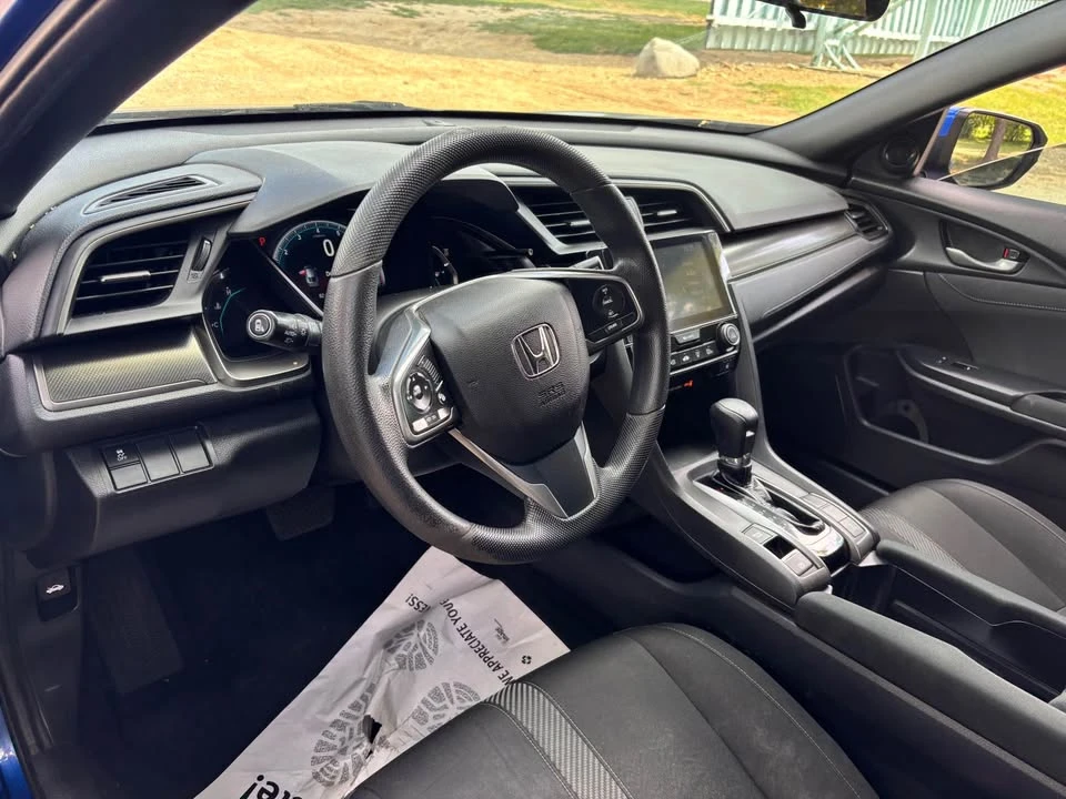 2017 Honda Civic 10th Gen - Image 6 of 12