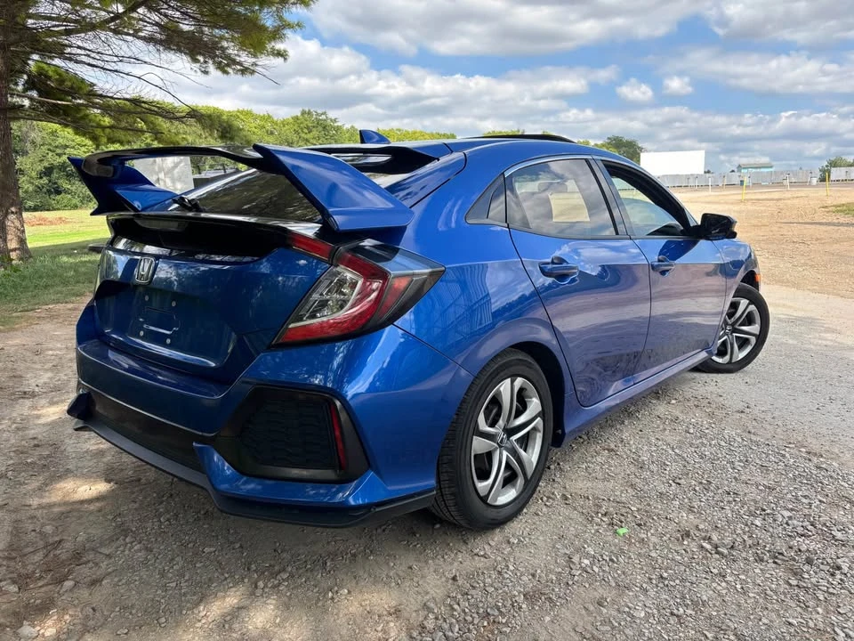 2017 Honda Civic 10th Gen - Image 5 of 12