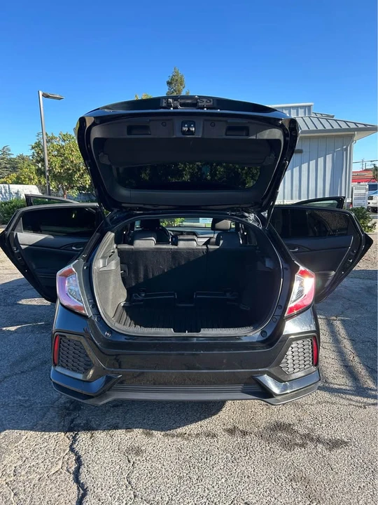 2017 Honda Civic 10th Gen - Image 5 of 6