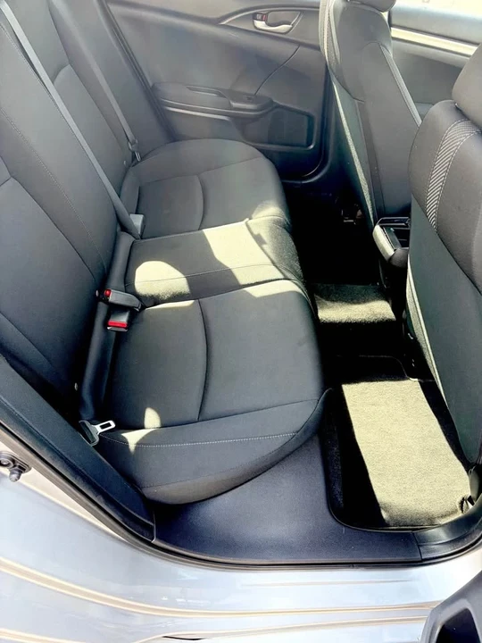 2017 Honda Civic 10th Gen - Image 10 of 17