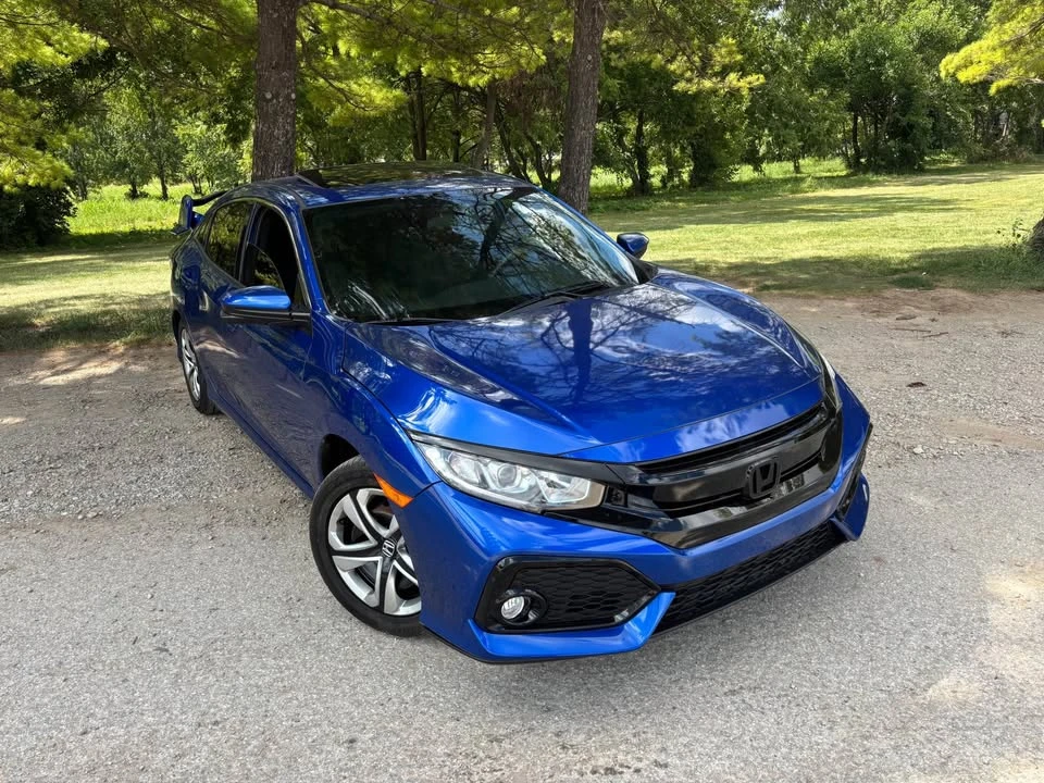 2017 Honda Civic 10th Gen - Image 2 of 12