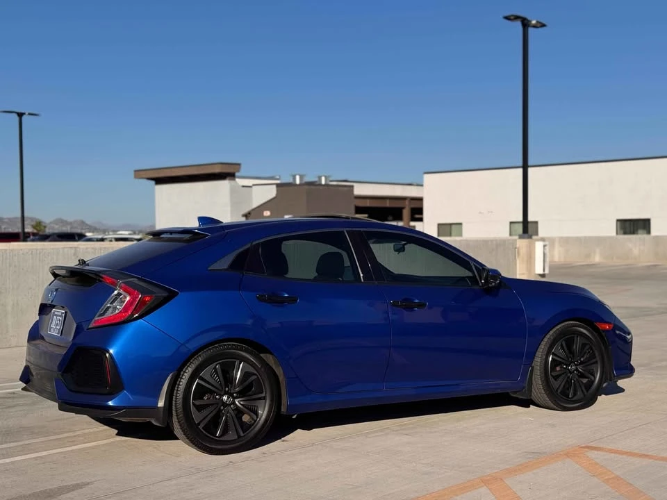 2017 Honda Civic 10th Gen - Image 2 of 4