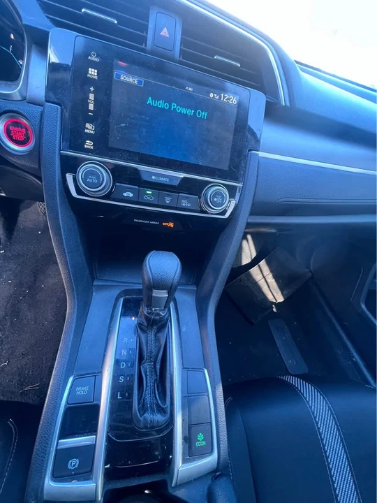 2017 Honda Civic 10th Gen - Image 2 of 9