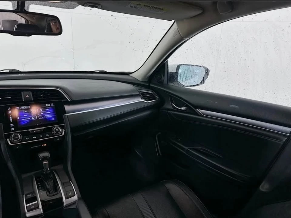 2017 Honda Civic 10th Gen - Image 10 of 16