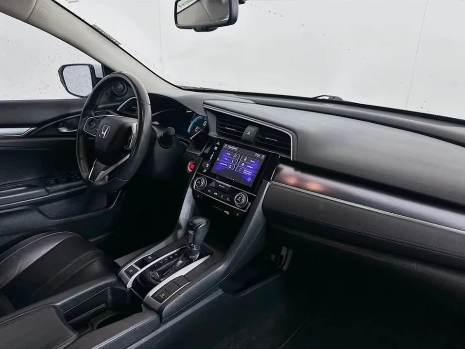 2017 Honda Civic 10th Gen - Image 14 of 16