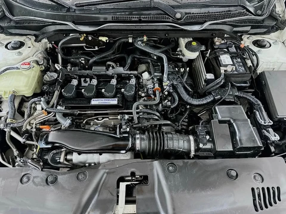 2017 Honda Civic 10th Gen - Image 15 of 16