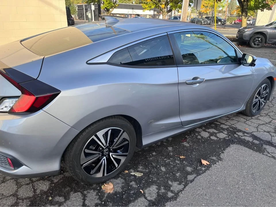 2017 Honda Civic 10th Gen - Image 4 of 7