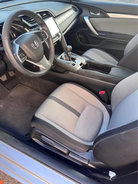 2017 Honda Civic 10th Gen - Image 2 of 7