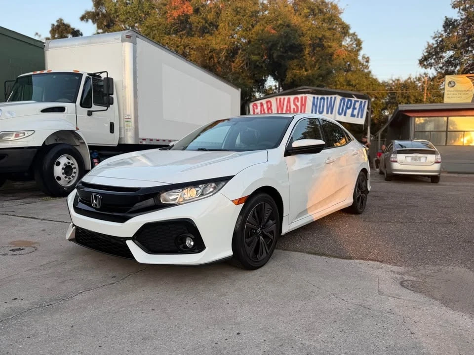 2017 Honda Civic 10th Gen - Image 2 of 17