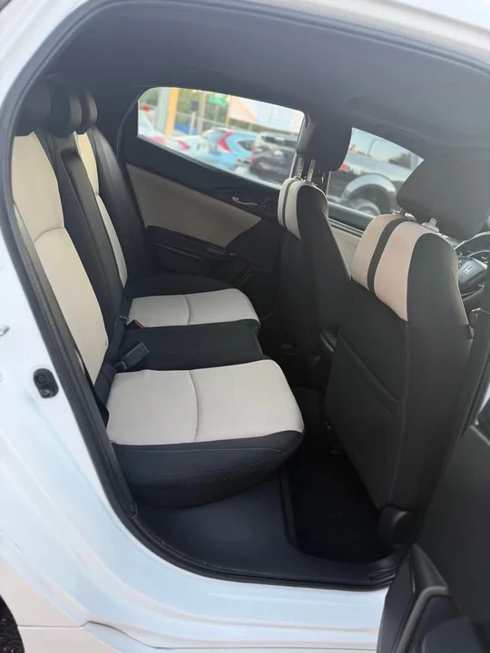 2017 Honda Civic 10th Gen - Image 14 of 17