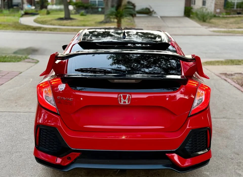 2017 Honda Civic 10th Gen - Image 6 of 17