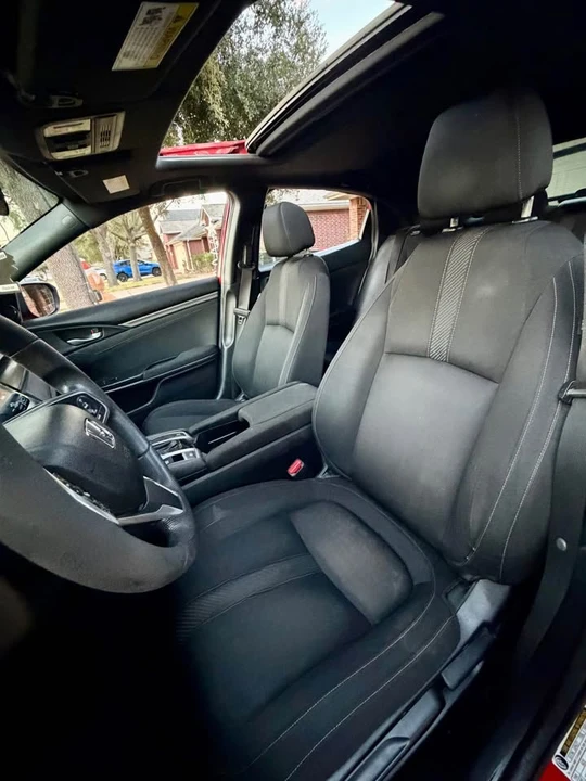 2017 Honda Civic 10th Gen - Image 12 of 17