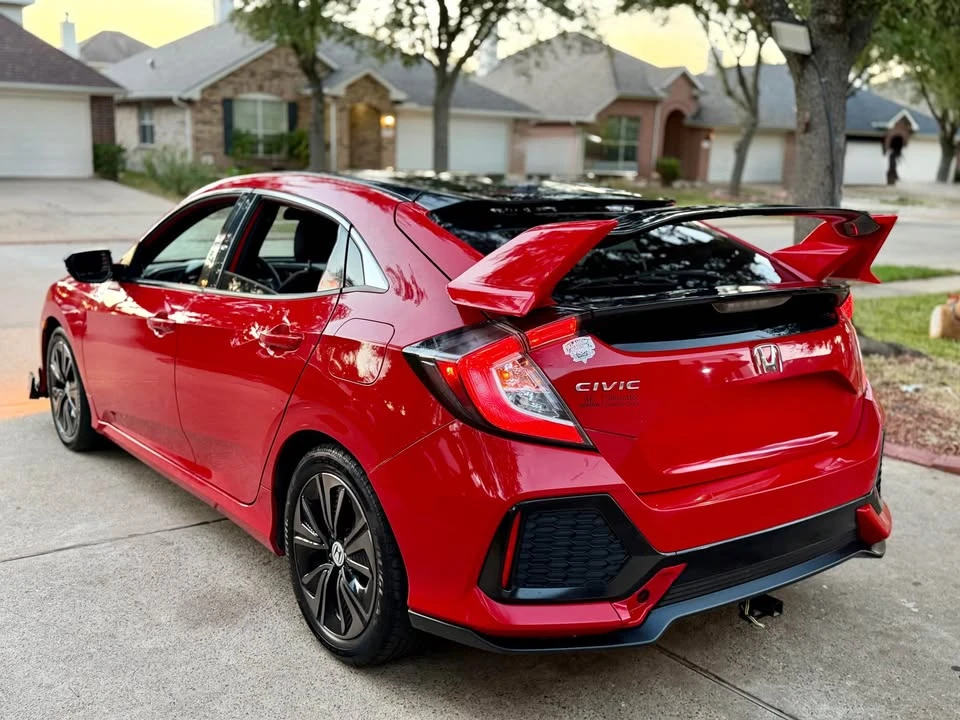 2017 Honda Civic 10th Gen - Image 5 of 17