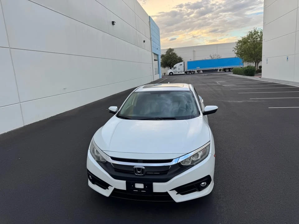 2017 Honda Civic 10th Gen - Image 11 of 13