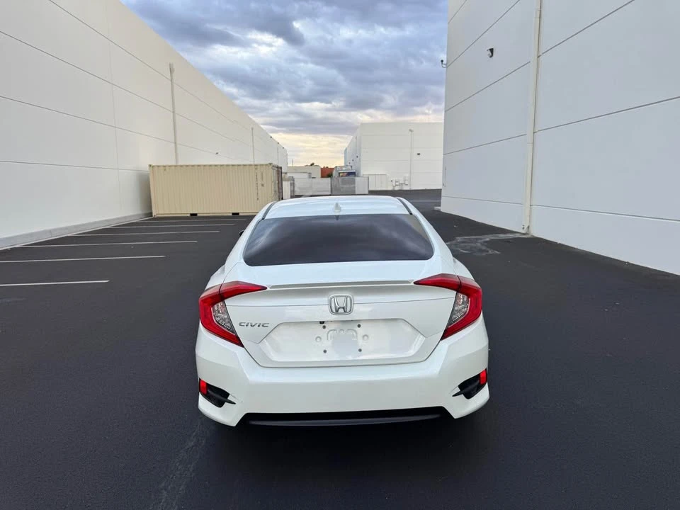 2017 Honda Civic 10th Gen - Image 7 of 13