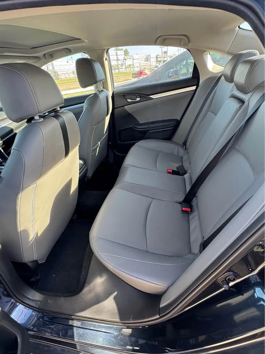 2017 Honda Civic 10th Gen - Image 4 of 9
