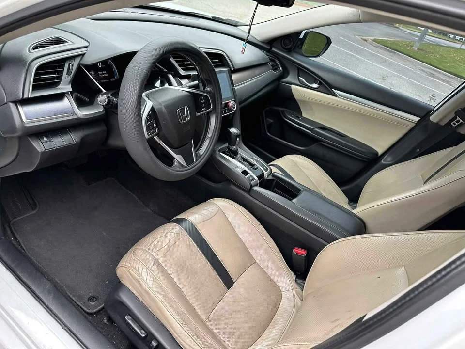 2017 Honda Civic 10th Gen - Image 11 of 19