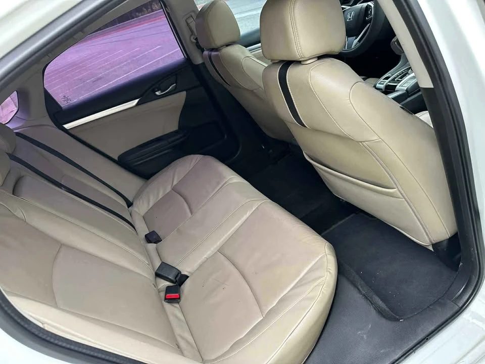 2017 Honda Civic 10th Gen - Image 12 of 19