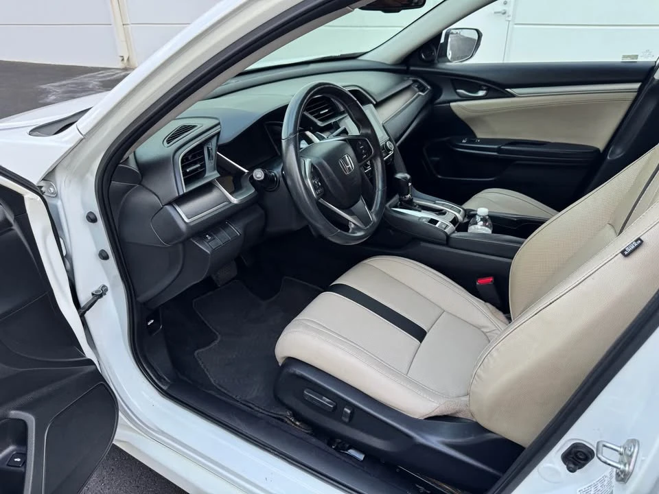 2017 Honda Civic 10th Gen - Image 5 of 13