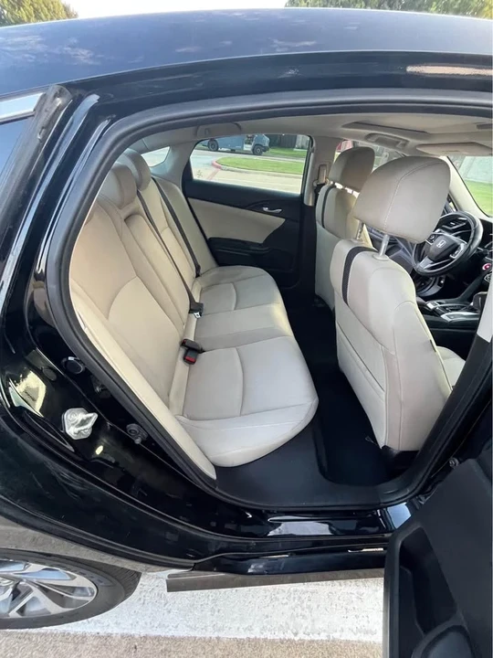2017 Honda Civic 10th Gen - Image 4 of 11