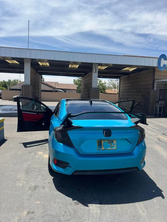 2017 Honda Civic 10th Gen - Image 4 of 11
