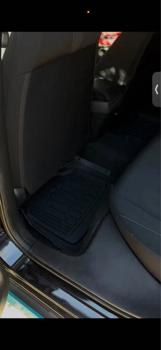 2017 Honda Civic 10th Gen - Image 6 of 11