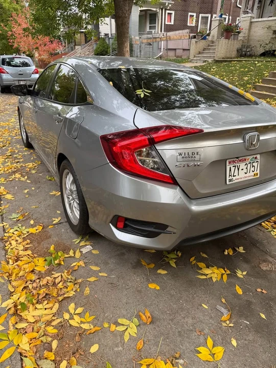 2017 Honda Civic 10th Gen - Image 5 of 7