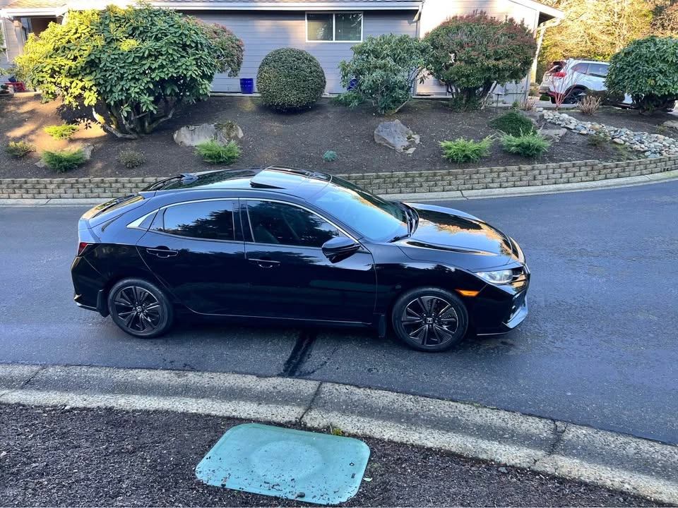 2017 Honda Civic 10th Gen - Image 8 of 15