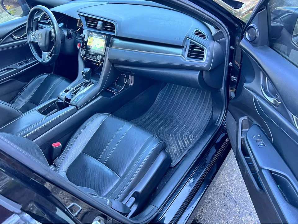2017 Honda Civic 10th Gen - Image 11 of 15