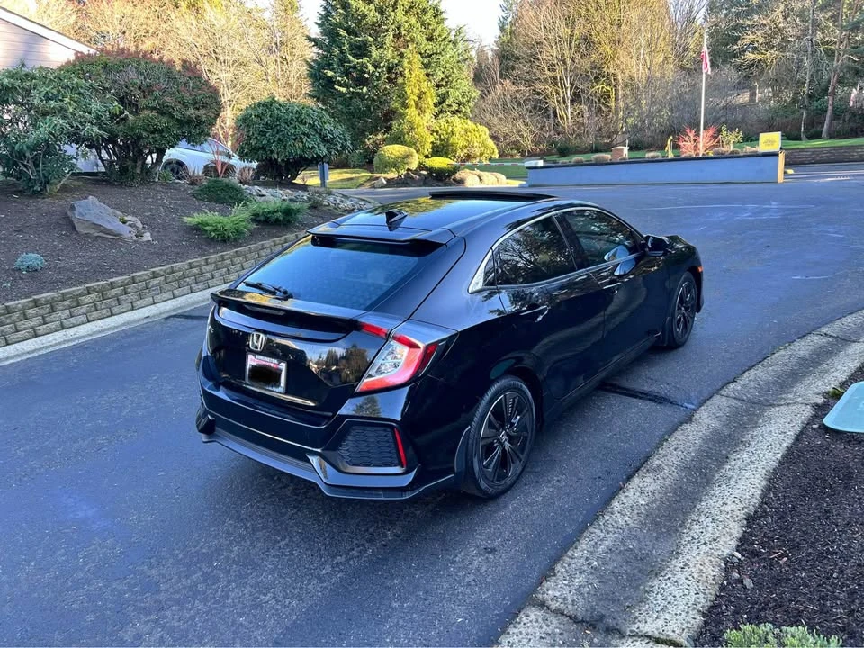 2017 Honda Civic 10th Gen - Image 5 of 15