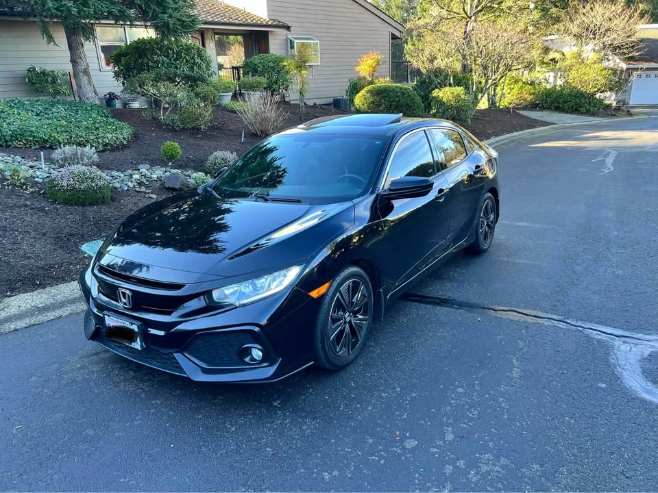 2017 Honda Civic 10th Gen - Image 9 of 15