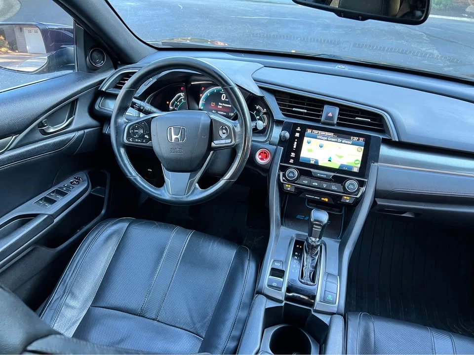 2017 Honda Civic 10th Gen - Image 10 of 15