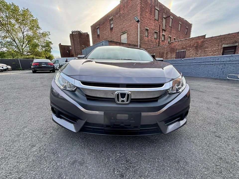 2017 Honda Civic 10th Gen - Image 3 of 17