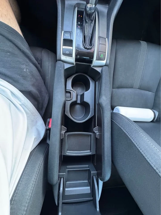 2017 Honda Civic 10th Gen - Image 16 of 19