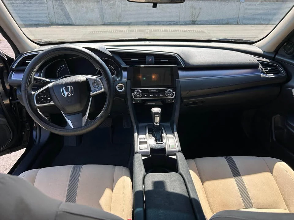 2017 Honda Civic 10th Gen - Image 15 of 17