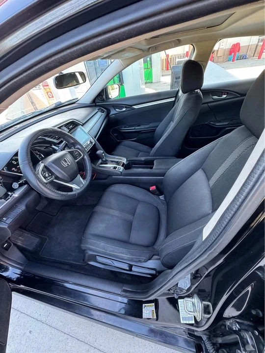 2017 Honda Civic 10th Gen - Image 11 of 19