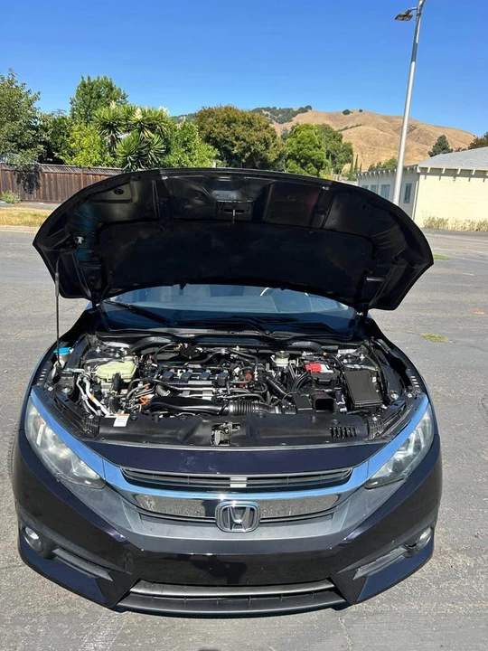 2017 Honda Civic 10th Gen - Image 14 of 17