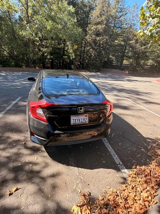 2017 Honda Civic 10th Gen - Image 5 of 9