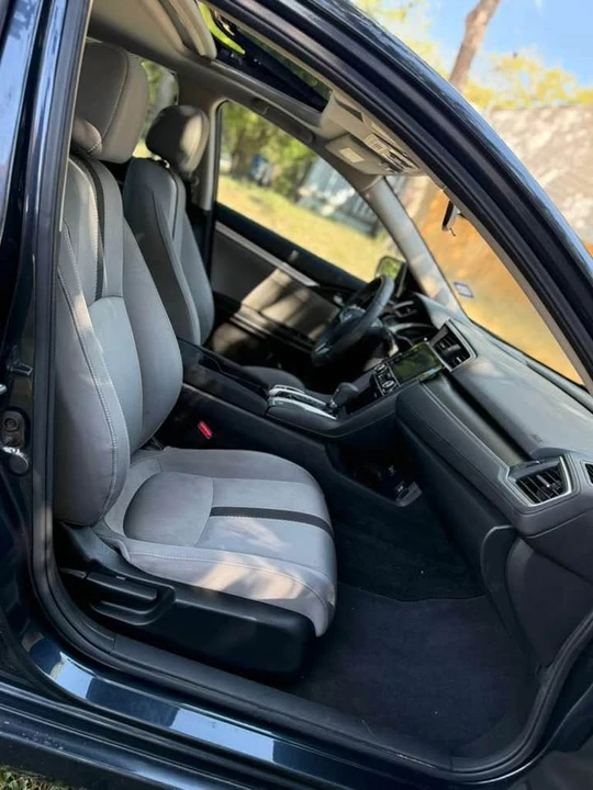 2017 Honda Civic 10th Gen - Image 6 of 18