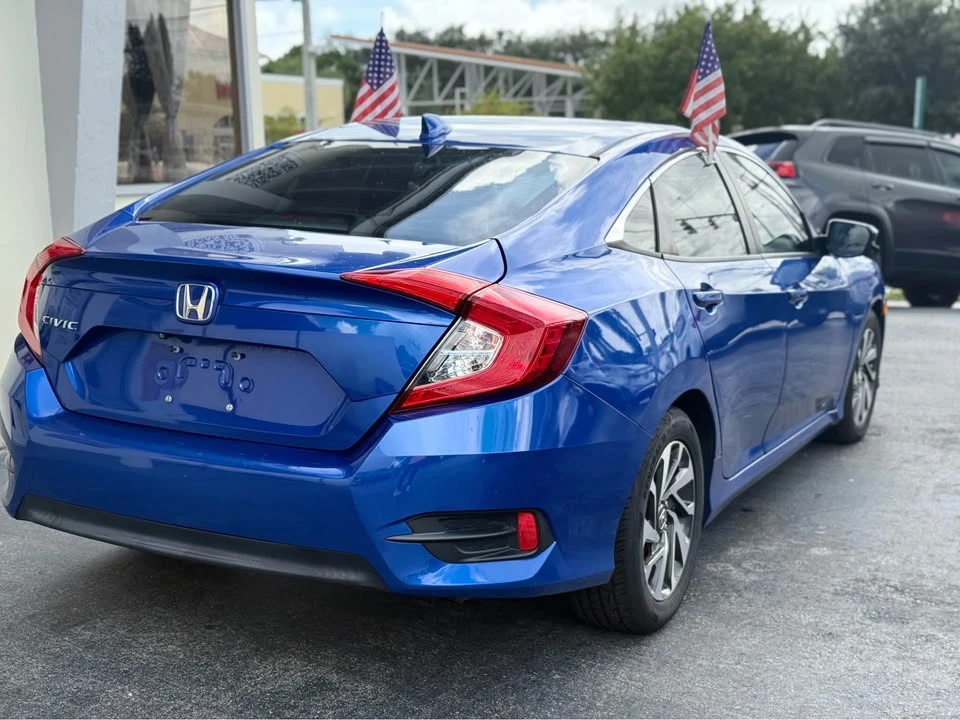 2017 Honda Civic 10th Gen - Image 4 of 9