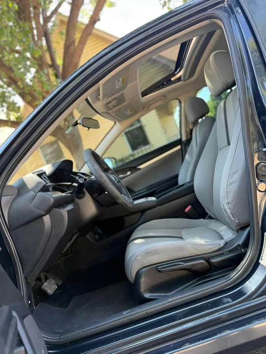 2017 Honda Civic 10th Gen - Image 4 of 18