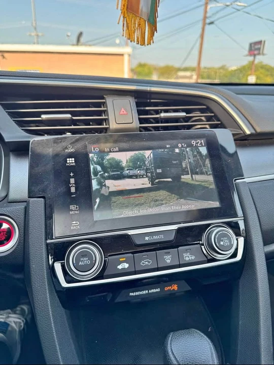 2017 Honda Civic 10th Gen - Image 6 of 12